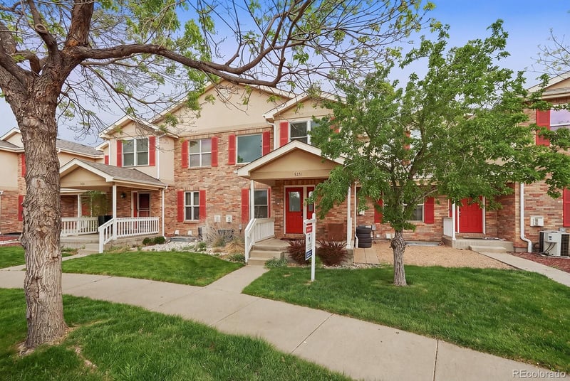 9771 Mexico Ave, Aurora, CO 80247