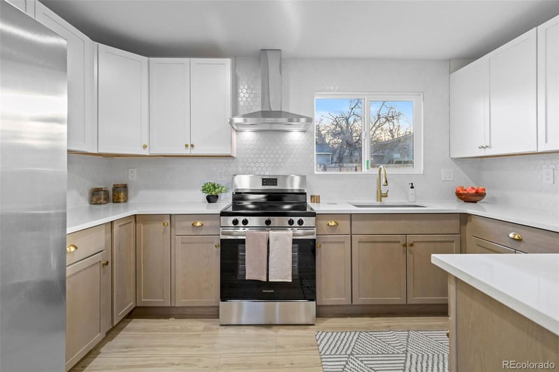 1558 Laredo Ct, Aurora, CO 80017