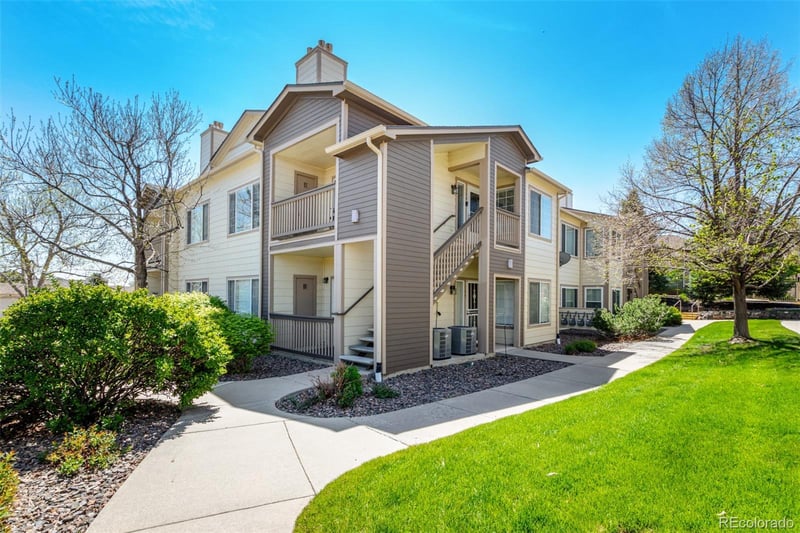 8705 Berry Ave #204, Littleton, CO 80123