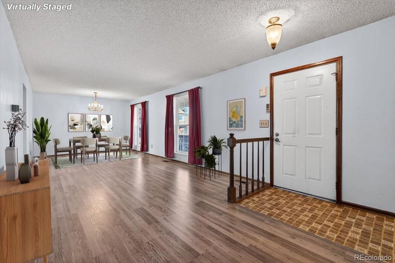 1459 Ventura St, Aurora, CO 80017