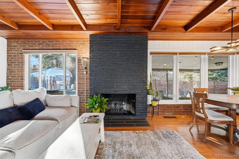 295 Oneida St, Denver, CO 80220