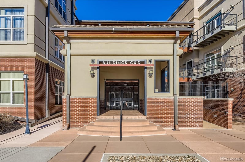 5677 S Park Pl #C202, Englewood, CO 80111