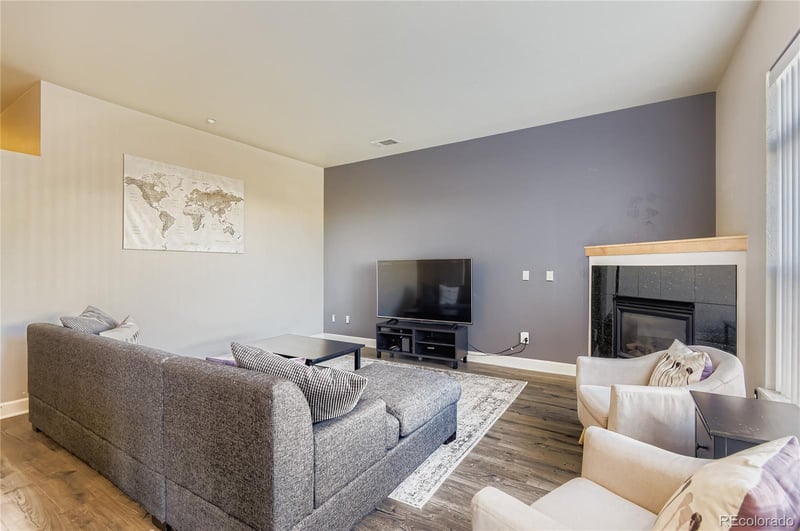 5677 S Park Pl #C202, Englewood, CO 80111