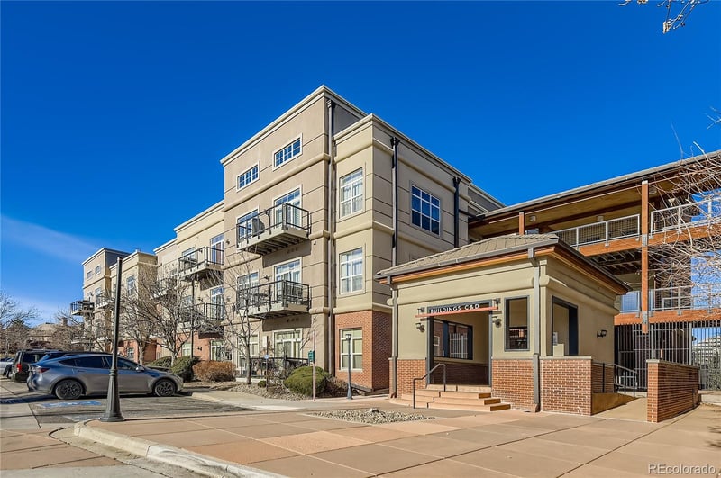 5677 S Park Pl #C202, Englewood, CO 80111