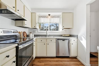 467 Highline Cir, Centennial, CO 80122