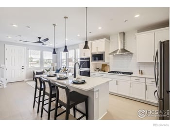 2801 Bear Springs Cir, Longmont, CO 80503