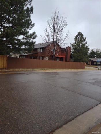 996 Irish Pl, Centennial, CO 80122