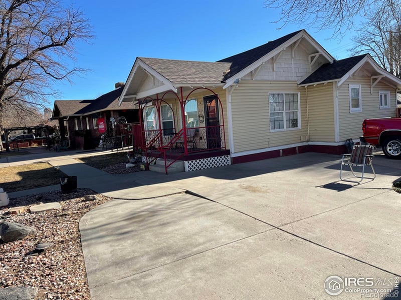 202 South 1st St, Johnstown, CO 80534