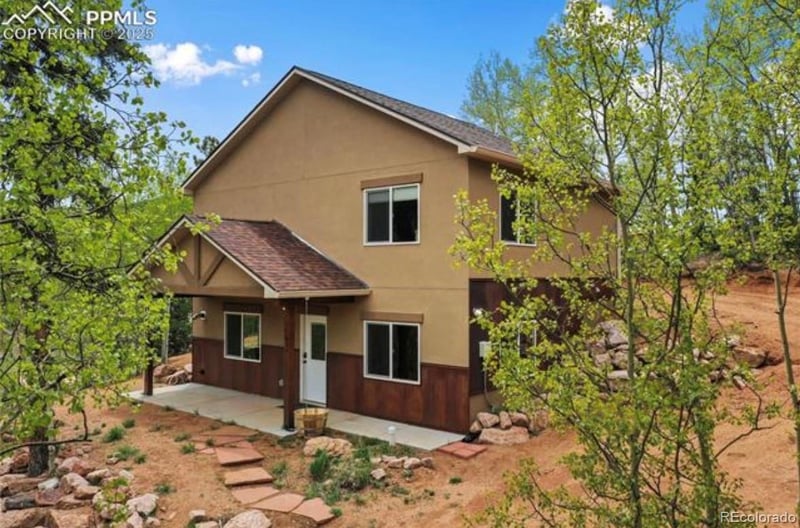 621 Yorktown Rd, Cripple Creek, CO 80813