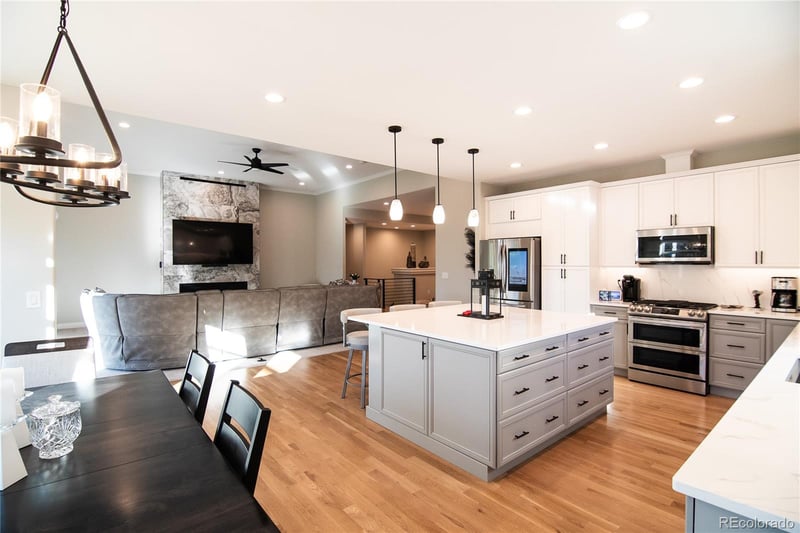 3323 Newcombe St, Lakewood, CO 80227