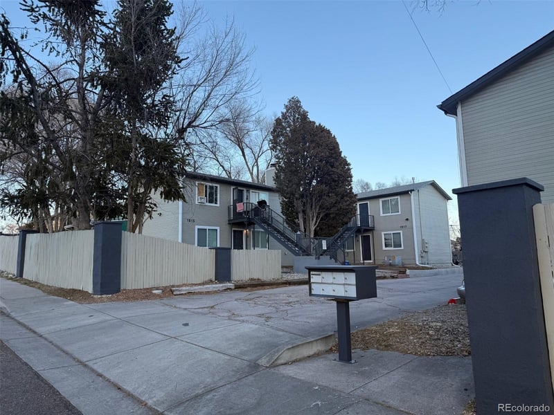 1015-1017 Bennett Ave, Colorado Springs, CO 80909