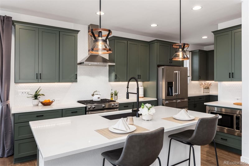 8791 Moonshimmer Trl, Littleton, CO 80125