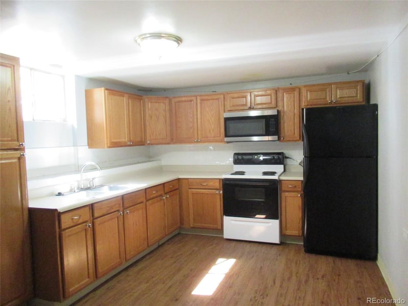 3900 24th Ave #B, Denver, CO 80212
