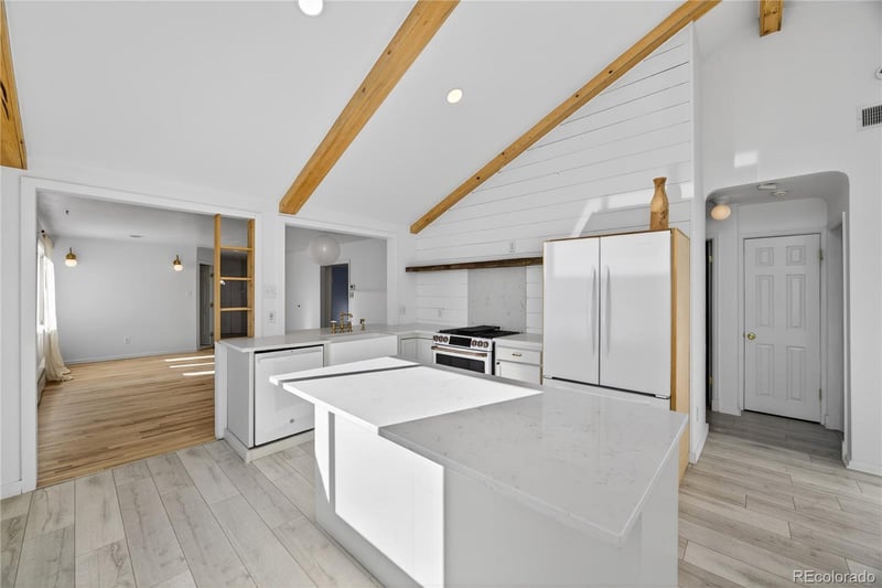 2375 Hanover St, Aurora, CO 80010