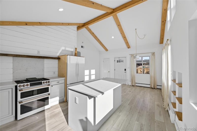 2375 Hanover St, Aurora, CO 80010