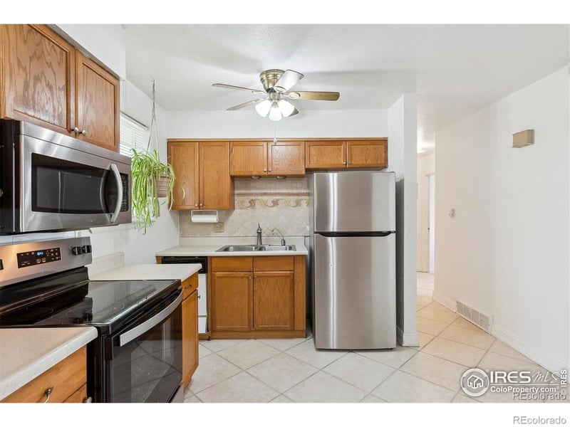 200 Perry St, Denver, CO 80219