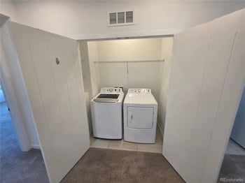 8926 Ramblestone St, Highlands Ranch, CO 80129