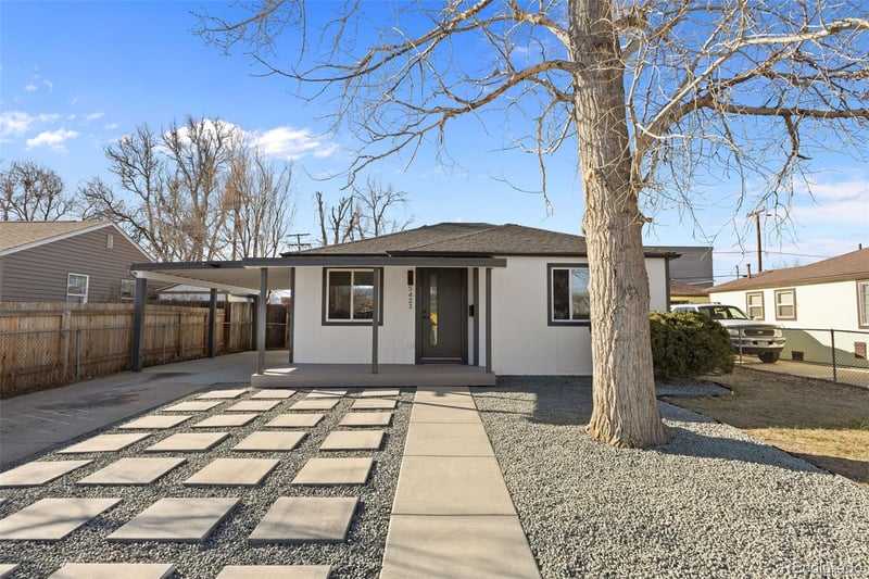 5423 Saulsbury Ct, Arvada, CO 80002