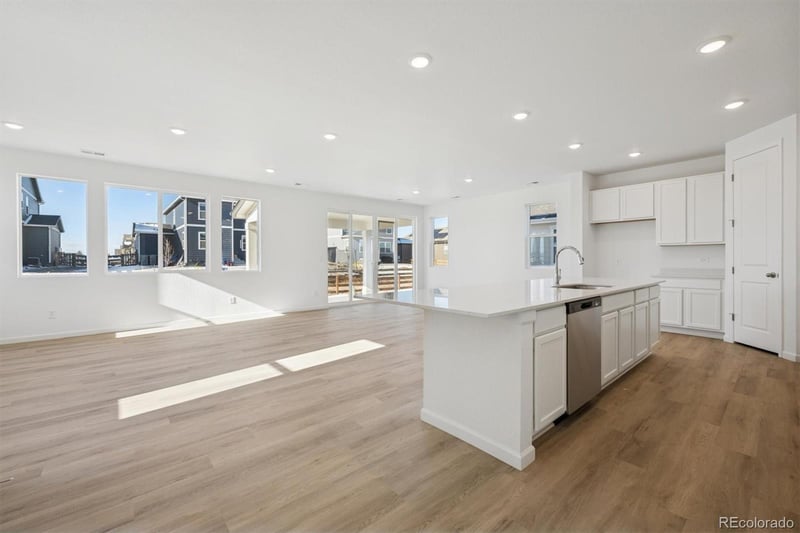 231 Sage Grouse Way, Bennett, CO 80102