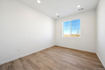 24660 42nd Ave, Aurora, CO 80019