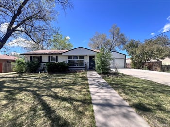 555 Everett St, Lakewood, CO 80226