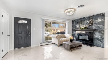 555 Everett St, Lakewood, CO 80226