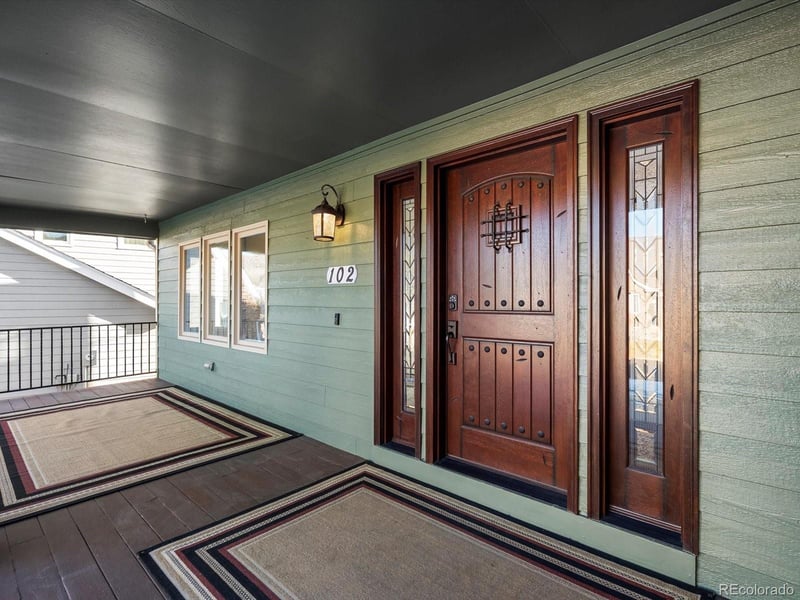102 Willowleaf Dr, Littleton, CO 80127