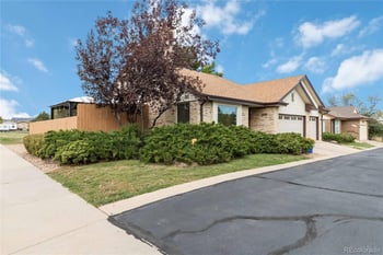 15863 7th Ave, Aurora, CO 80011