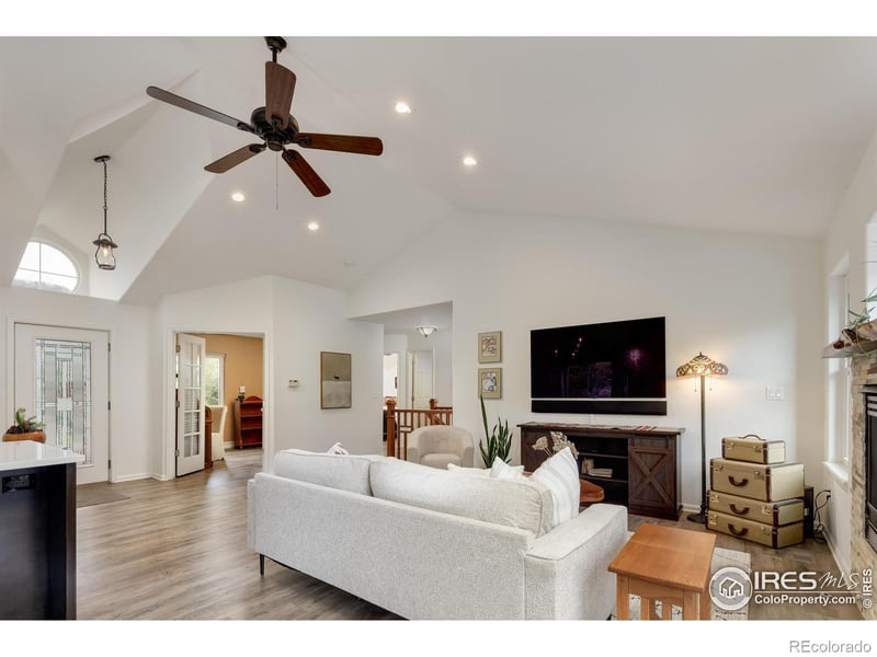 187 Wichita Rd, Lyons, CO 80540