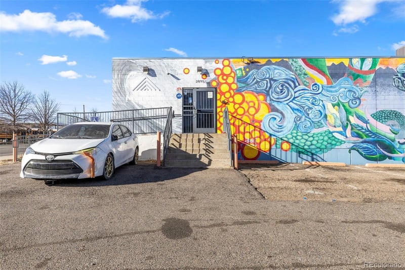 2895 8th Ave, Denver, CO 80204