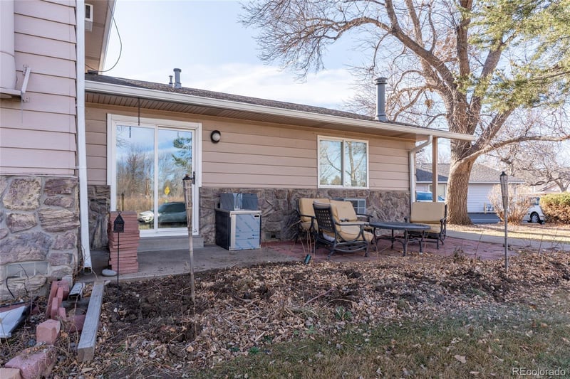 92 Newark St #A, Aurora, CO 80012