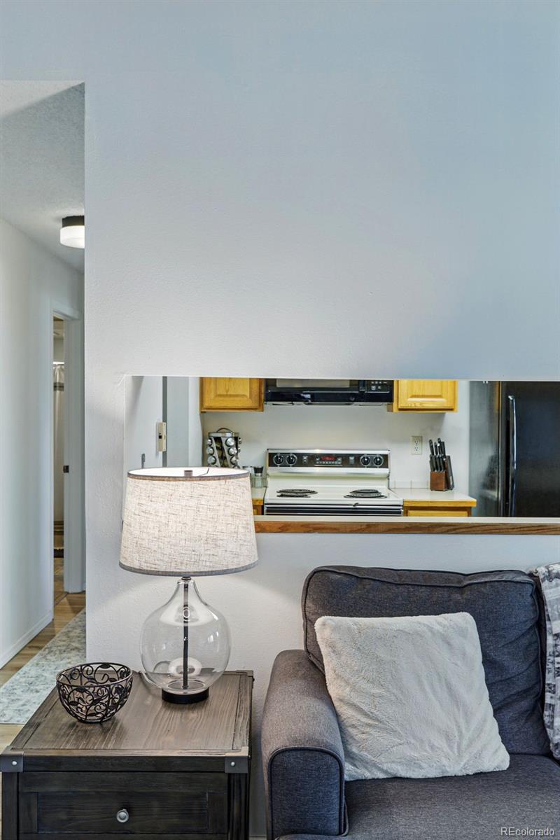 540 Forest St #5-204, Denver, CO 80246