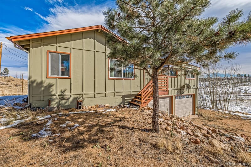 97 Hedges Cir, Sedalia, CO 80135