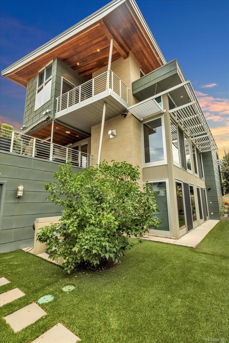 301 Monroe St, Denver, CO 80206