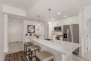 1975 Grant St #627, Denver, CO 80203