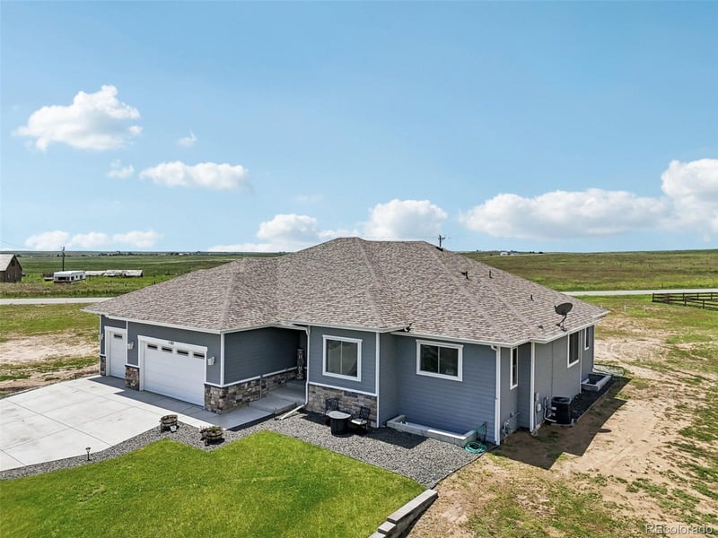 1180 Antelope Dr W, Bennett, CO 80102