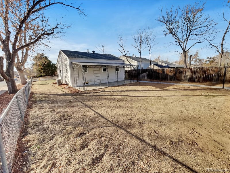 1200 Iola St, Aurora, CO 80010