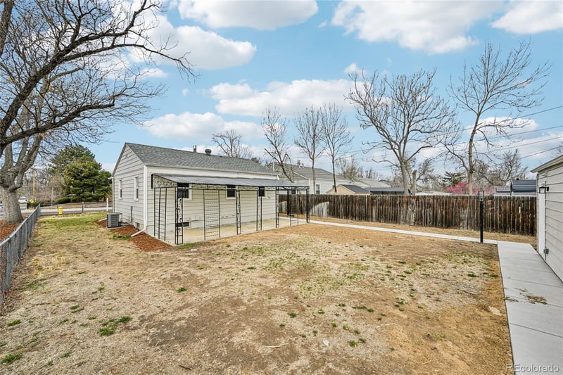 1200 Iola St, Aurora, CO 80010