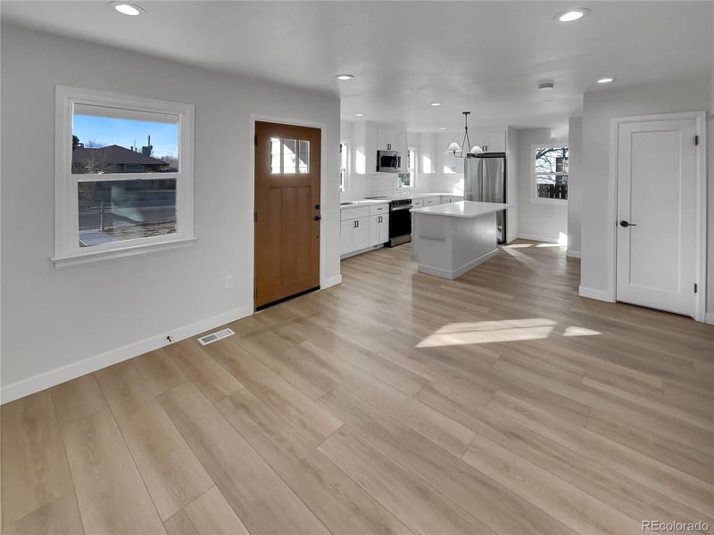 1200 Iola St, Aurora, CO 80010