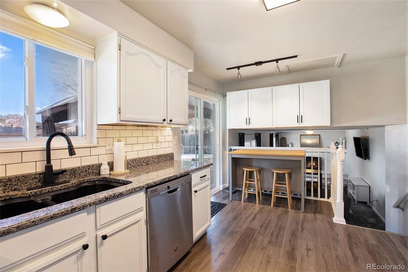 994 Pleasant View St, Castle Rock, CO 80104