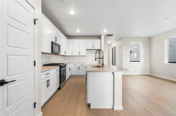 13182 Barefoot Lakes Pw, Firestone, CO 80504