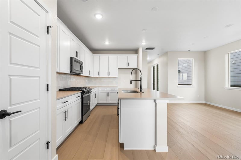 13182 Barefoot Lakes Pw, Firestone, CO 80504