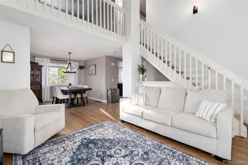 4304 Genoa Ct, Centennial, CO 80015