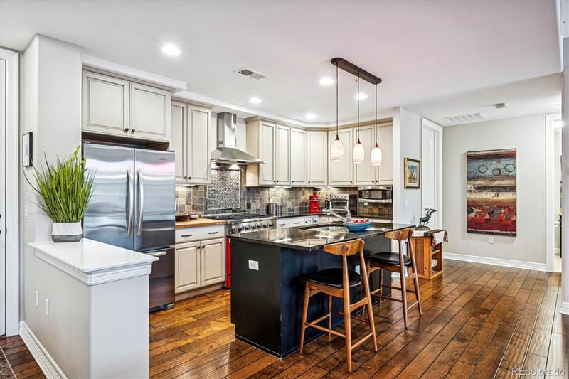 5592 Nevada St #104, Littleton, CO 80120