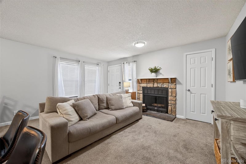 912 Dearborn Way #4, Aurora, CO 80012