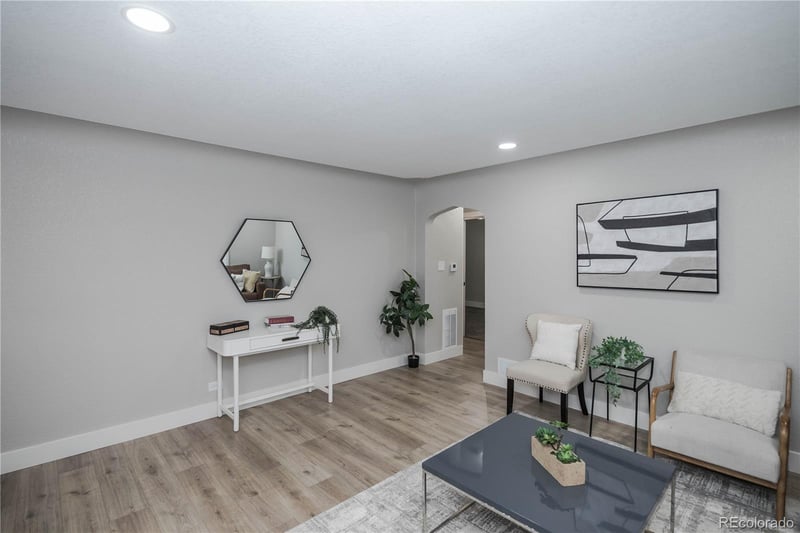 3080 Dahlia St, Denver, CO 80207