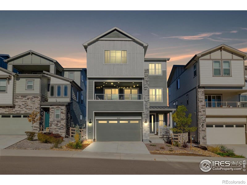 8421 Butte Creek St, Littleton, CO 80125