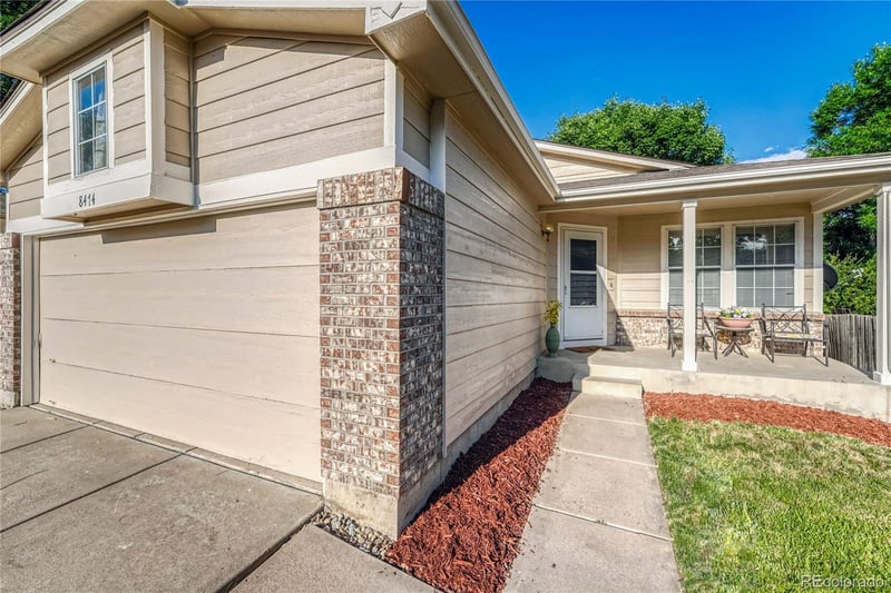 8474 Upham Way, Littleton, CO 80128