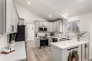 6460 Maplewood Ave, Centennial, CO 80111