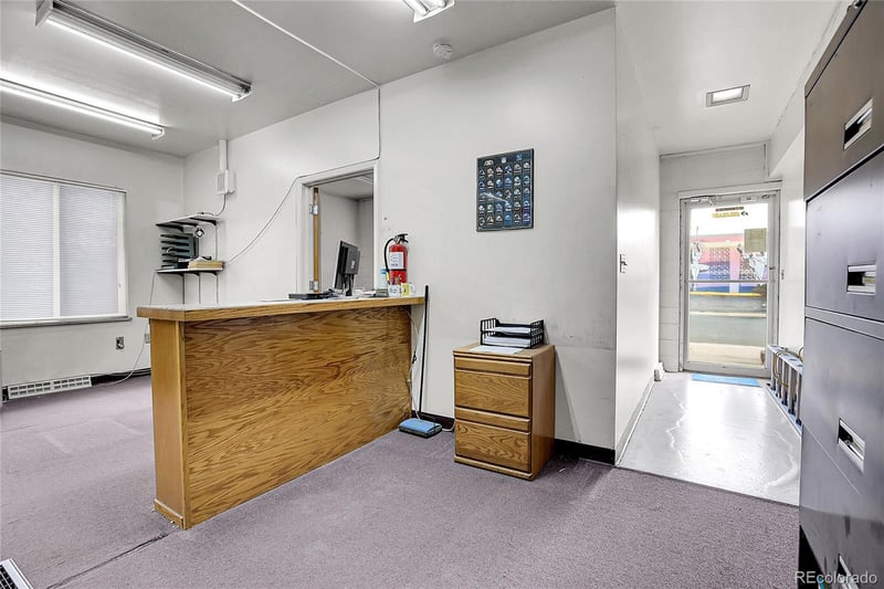 5687 Foresthill St, Littleton, CO 80120